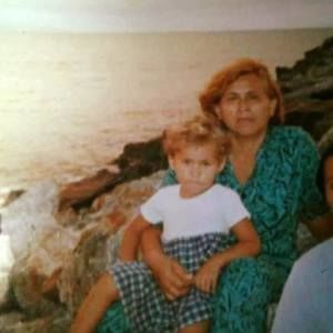 Meet your Posher, Ivone